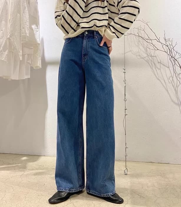 骨格ストレートレトロデニムパンツ
