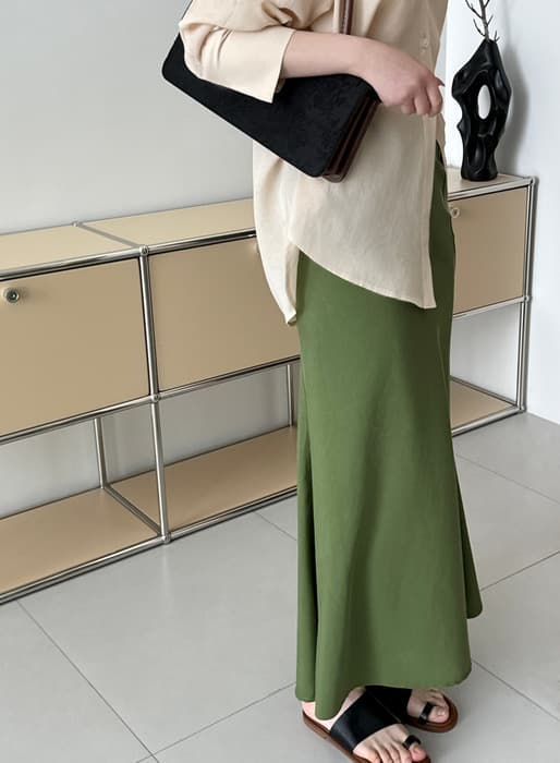 骨格ストレートフィッシュテールスカート