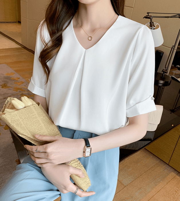 骨格ストレートVネックブラウストップス