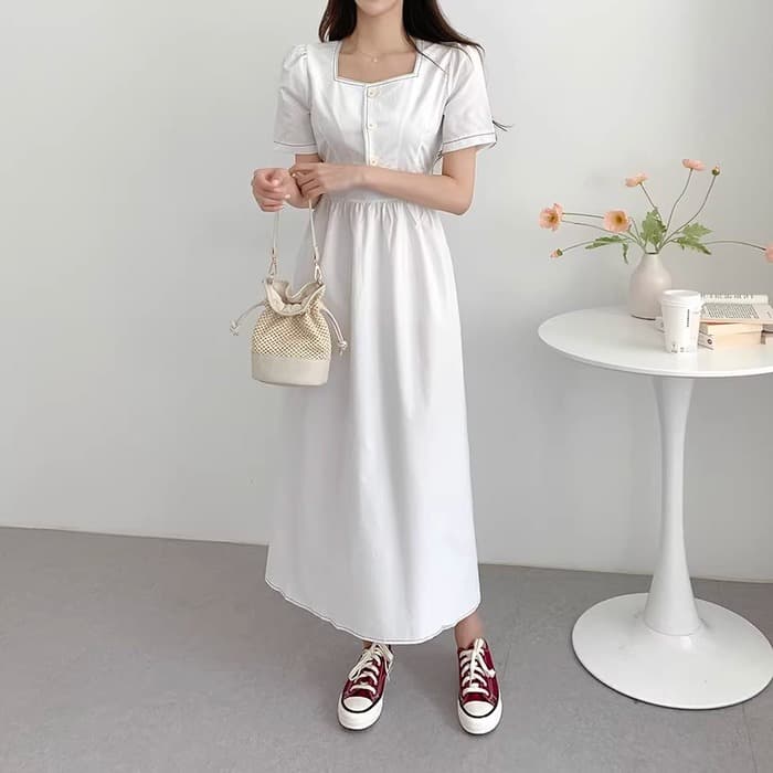 骨格ストレートスクエアネックフロントボタンワンピース