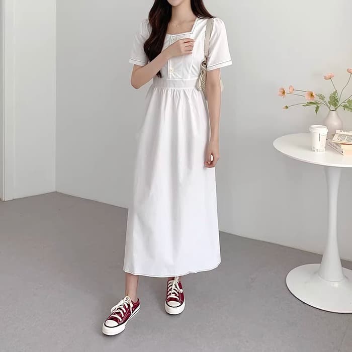 骨格ストレートスクエアネックフロントボタンワンピース