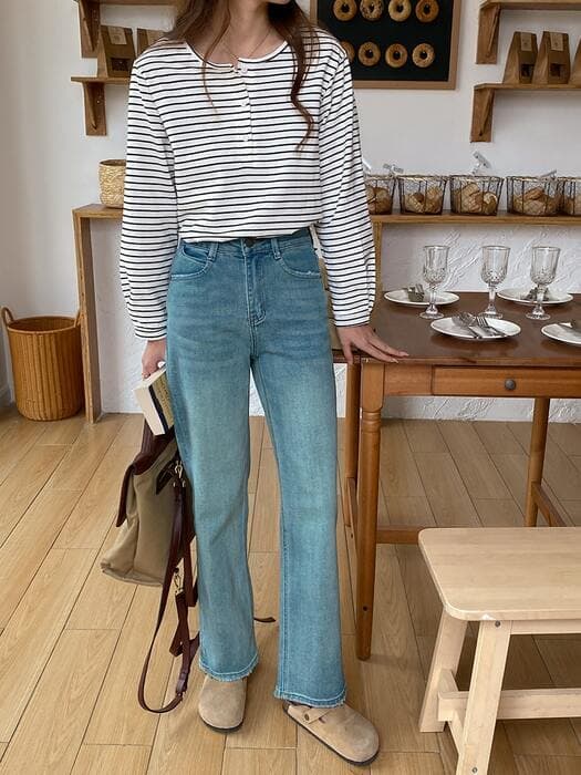 骨格ストレートストレートデニムパンツ