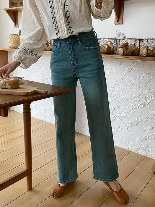 骨格ストレートストレートデニムパンツ
