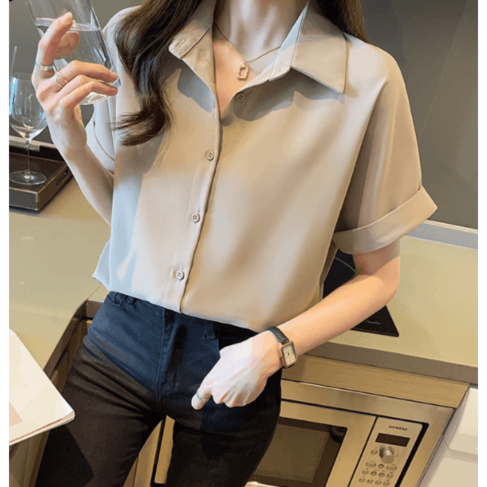 骨格ストレートロールアップブラウス
