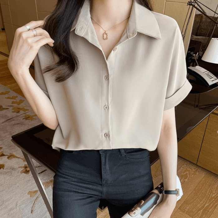 骨格ストレートロールアップブラウス