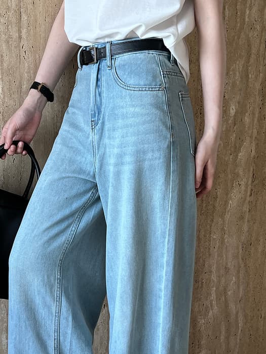 骨格ストレートデニムワイドパンツ