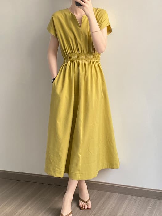 骨格ストレートキーネックウエストマークワンピース