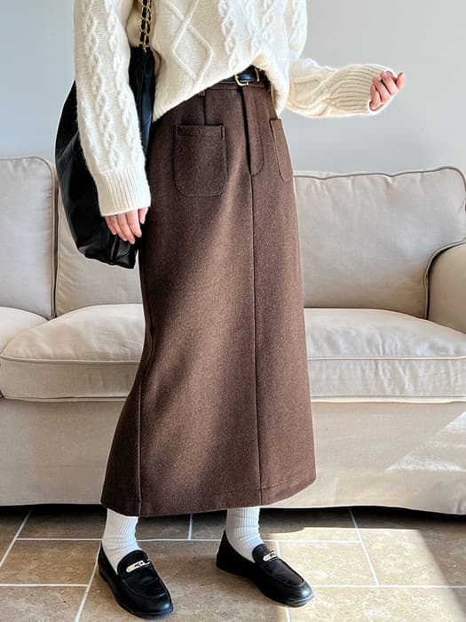 骨格ストレートバックスリット入りロングスカート