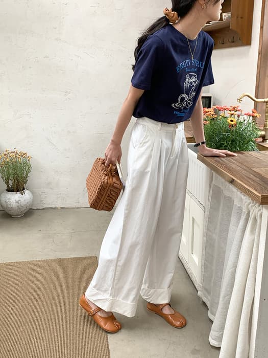 骨格ストレートフロントプリントTシャツトップス