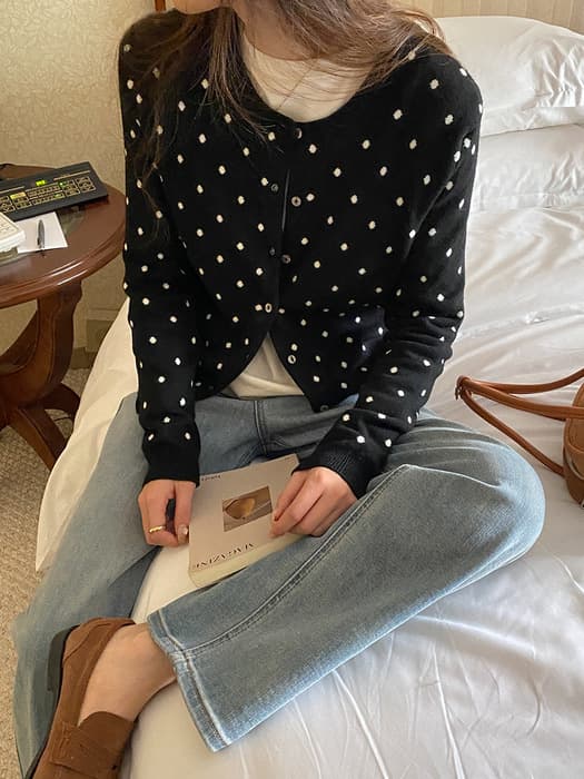 骨格ストレートさんに合う肩幅をカバーするアイテム5選