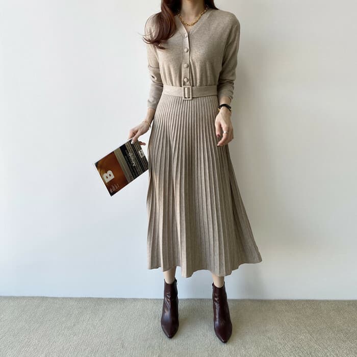 骨格ストレートプリーツウエストマークニットワンピース