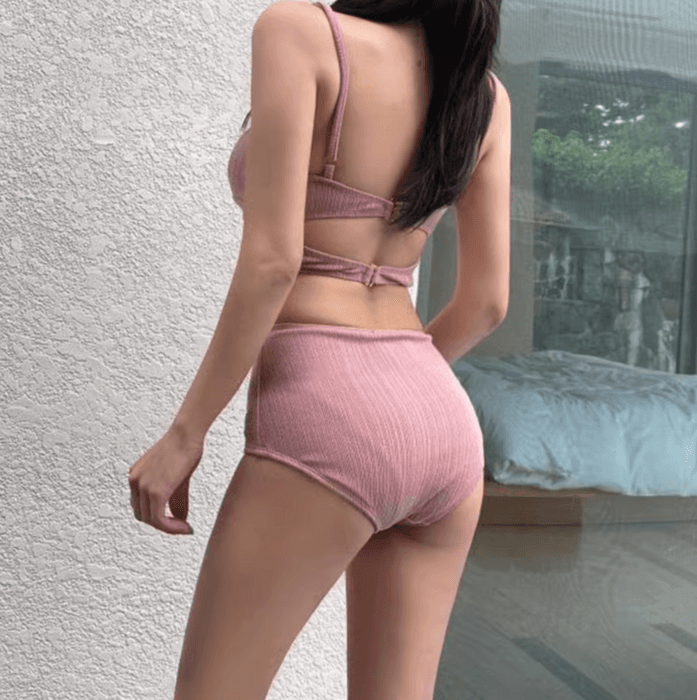 骨格ストレートツイストデザインビキニ