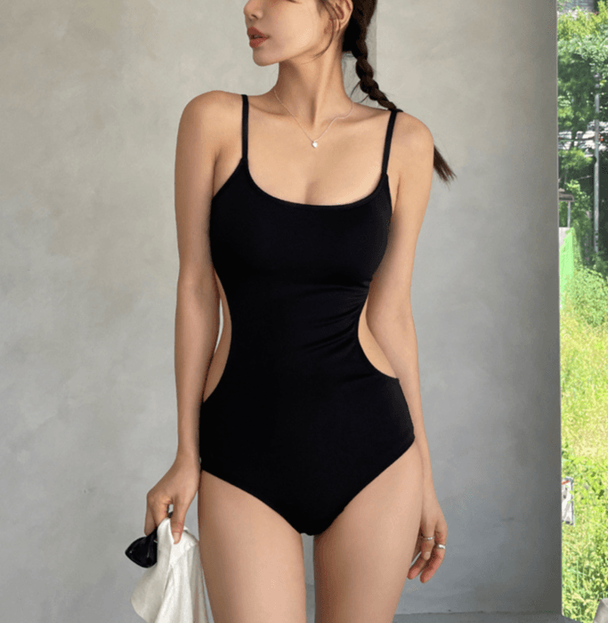 骨格ストレートサイドカットアウトワンピース水着