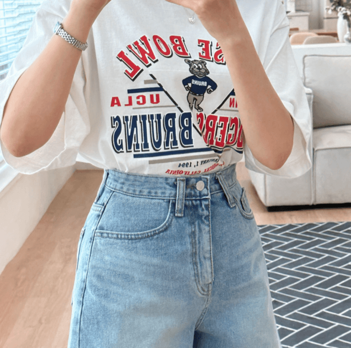 骨格ストレートダメージショートパンツ