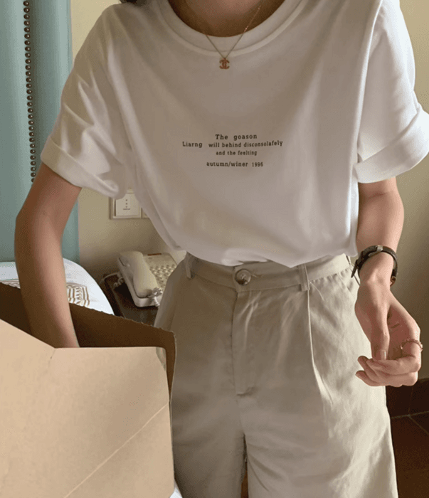 骨格ストレートプリントシンプル半袖Tシャツ