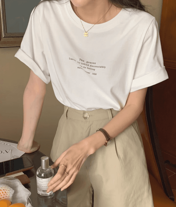 骨格ストレートプリントシンプル半袖Tシャツ
