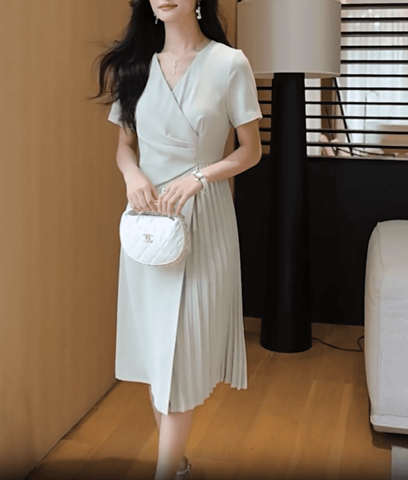 骨格ストレートカシュクールサイドプリーツワンピース