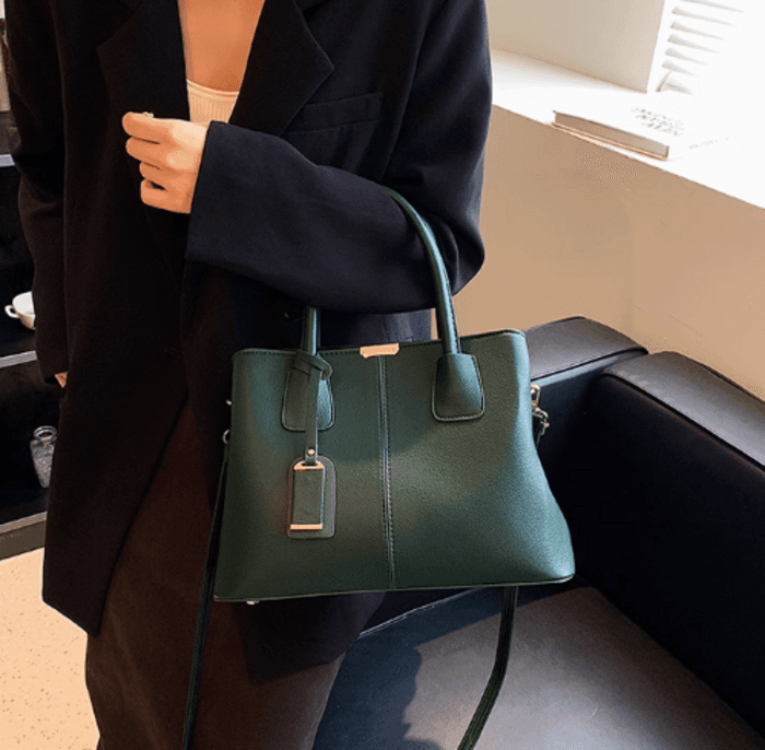 骨格ストレート2wayチャーム付きハンドルバッグ