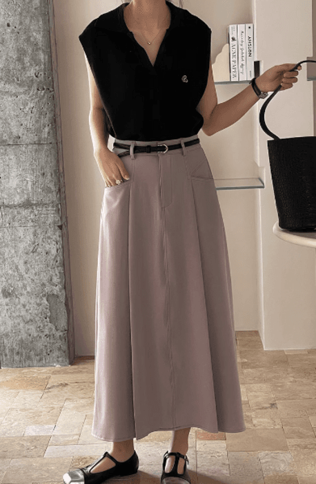 骨格ストレートベルト付きプリーツフレアスカート