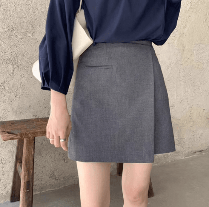 骨格ストレートラップ風台形ミニ丈スカート