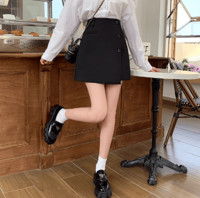 骨格ストレートサイドボタン台形ミニ丈スカート
