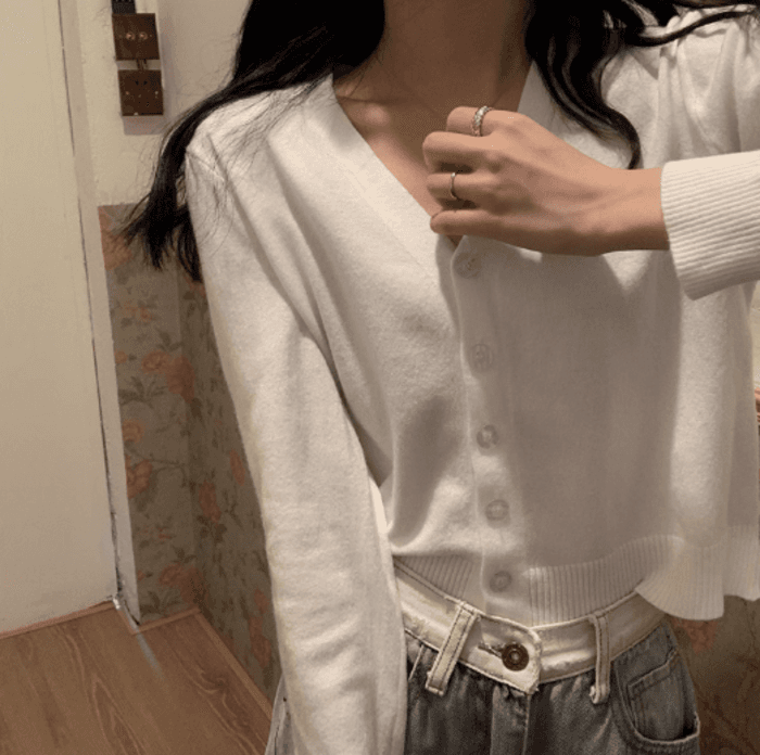 骨格ストレートボタンアップVネックカーディガン