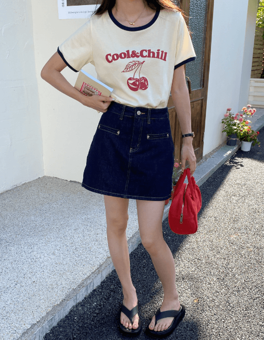 骨格ストレートチェリー柄プリント半袖Tシャツ