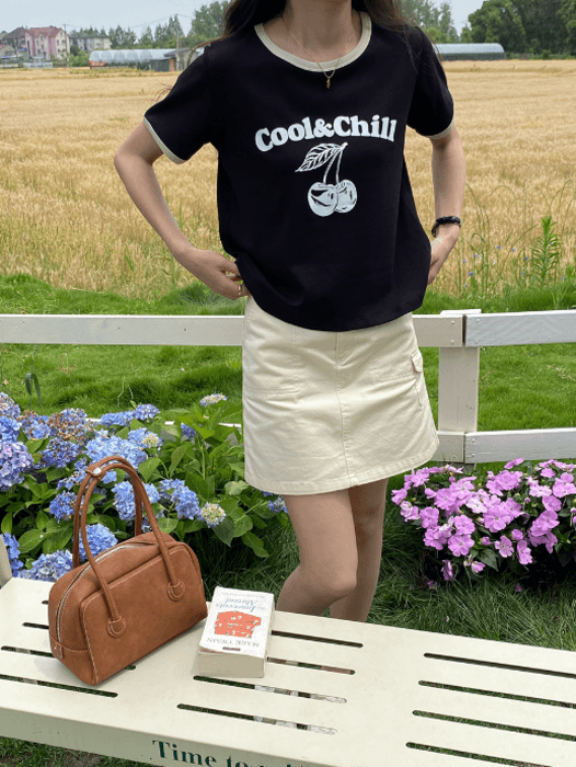 骨格ストレートチェリー柄プリント半袖Tシャツ