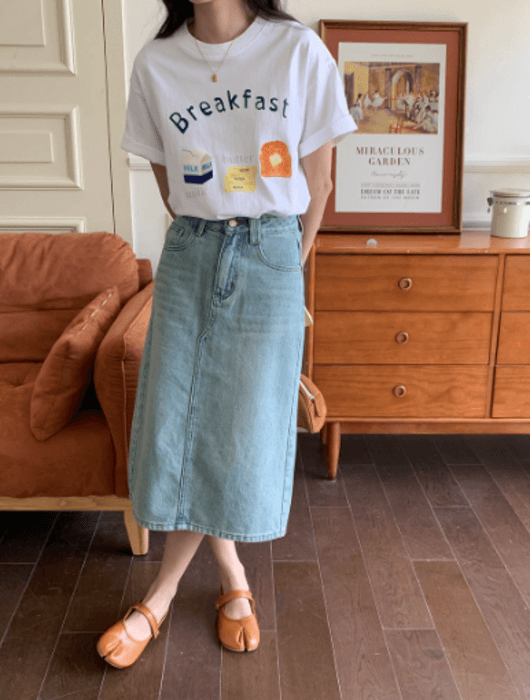 骨格ストレートフロントロゴ半袖Tシャツトップス