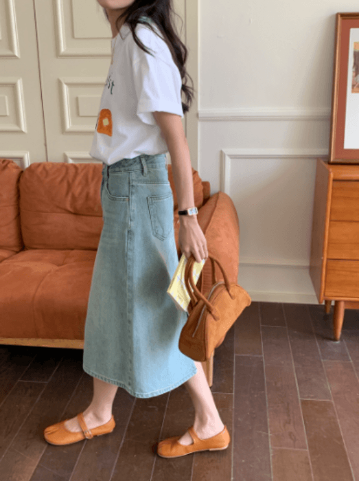 骨格ストレートフロントロゴ半袖Tシャツトップス