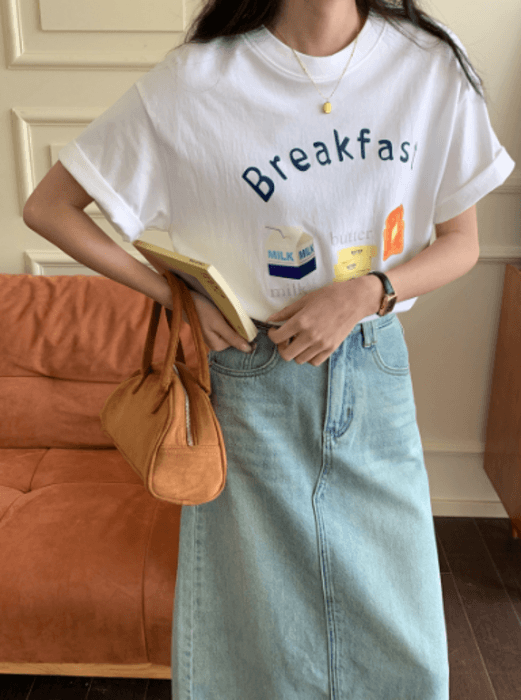 骨格ストレートフロントロゴ半袖Tシャツトップス