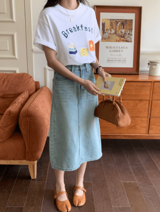 骨格ストレートフロントロゴ半袖Tシャツトップス