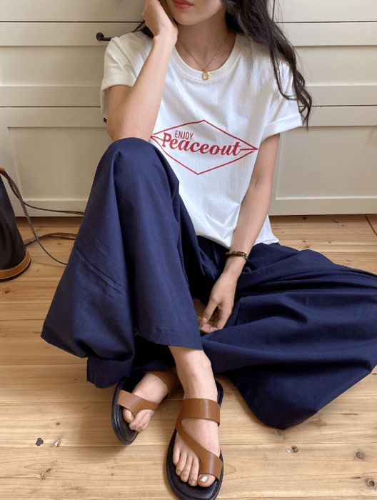 骨格ストレートロゴデザイン半袖Tシャツトップス