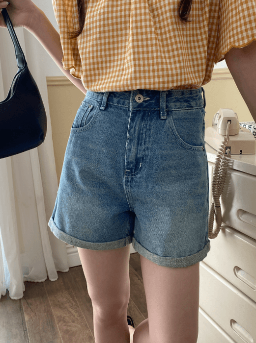 骨格ストレートデニムショートパンツ