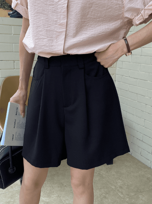 骨格ストレートワイドレッグウエストゴムショートパンツ