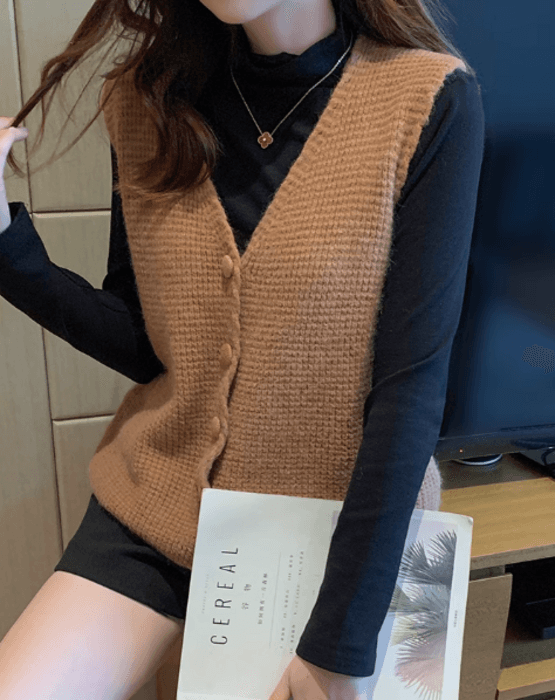 骨格ストレートVネックニットベスト