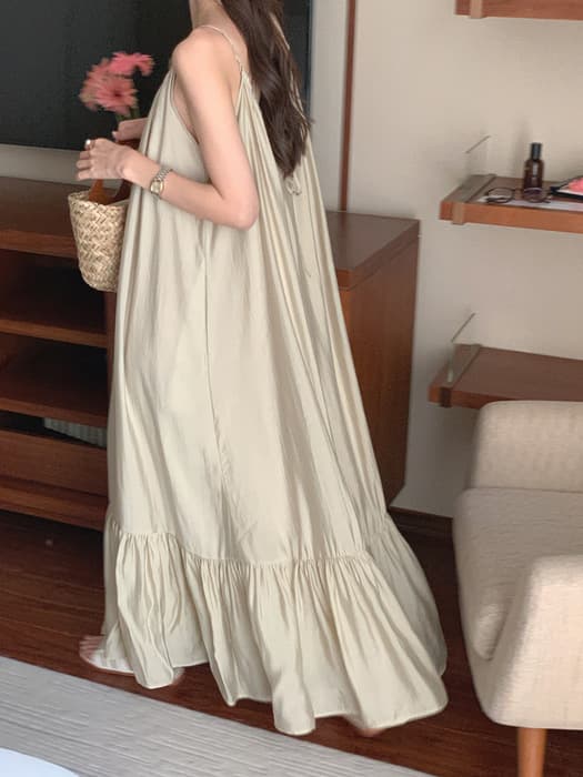 骨格ストレートティアードキャミワンピース