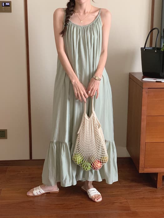 骨格ストレートティアードキャミワンピース