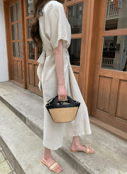 骨格ストレートフロントタックロングワンピース