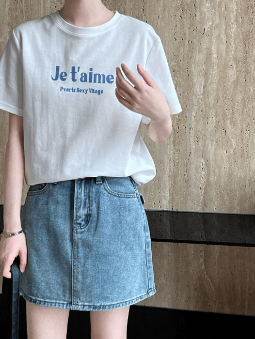 骨格ストレートJe t'aimeプリントTシャツトップス