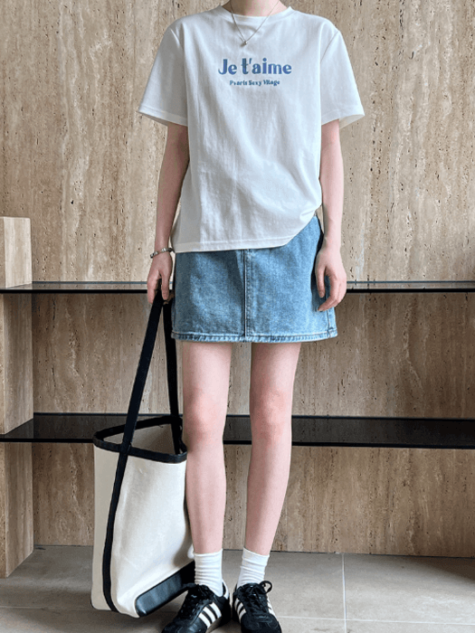 骨格ストレートJe t'aimeプリントTシャツトップス