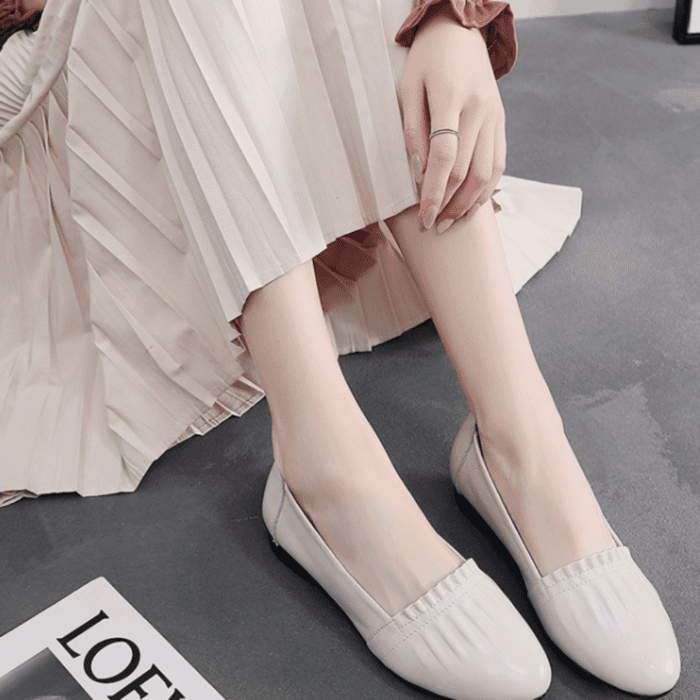 骨格ストレートローヒールパンプス