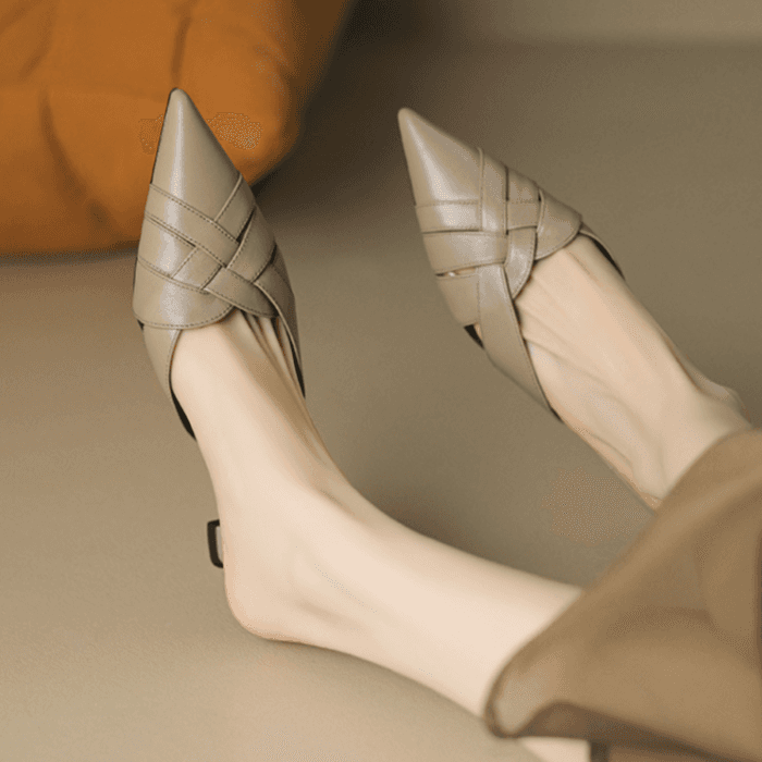 骨格ストレートミュールパンプス
