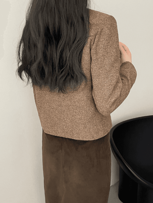 骨格ストレートノーカラージャケット