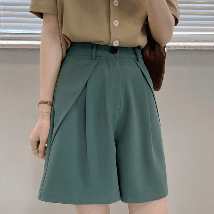 骨格ストレートワンタックハーフパンツ