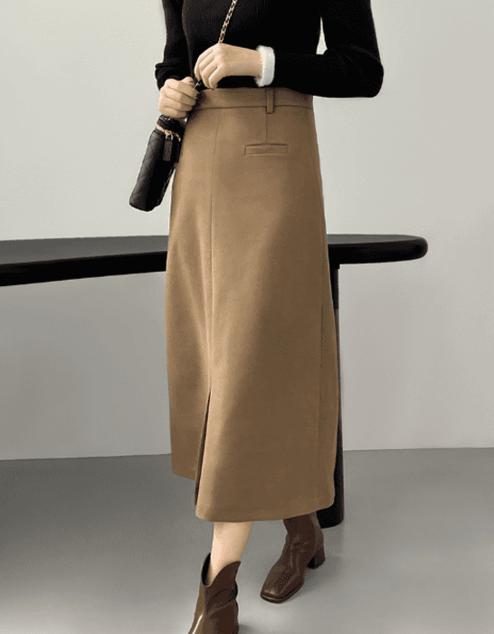 骨格ストレートフロントスリットIラインスカート