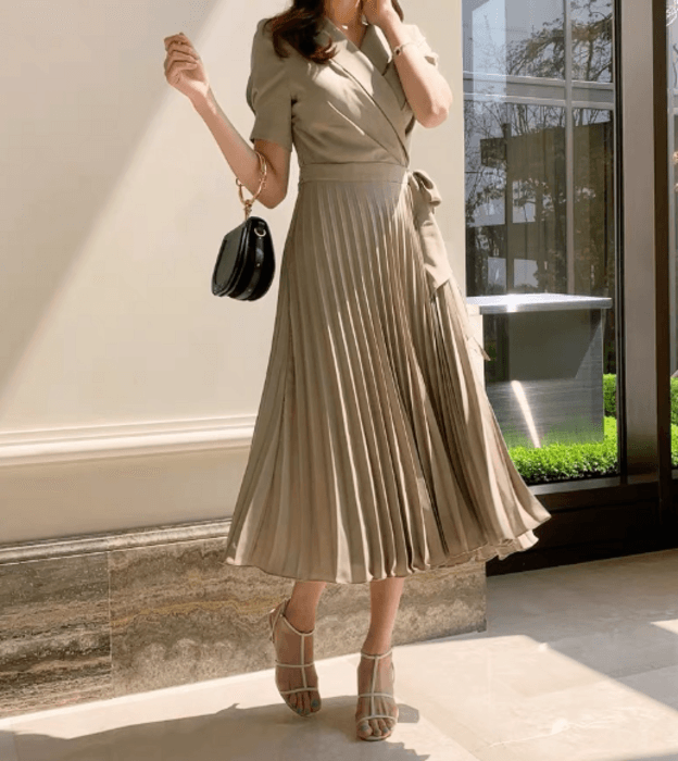 骨格ストレートカシュクールプリーツロングワンピース