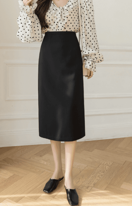 骨格ストレートタイトスカート