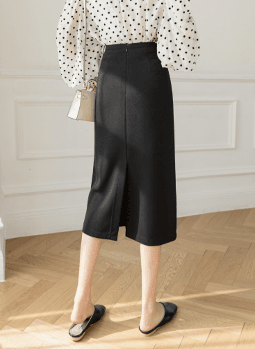 骨格ストレートタイトスカート