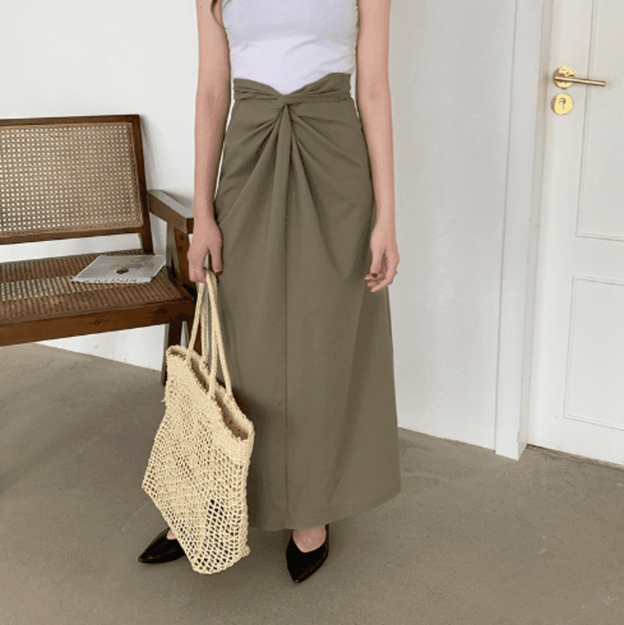 骨格ストレートフロントツイストバックリボンAラインスカート